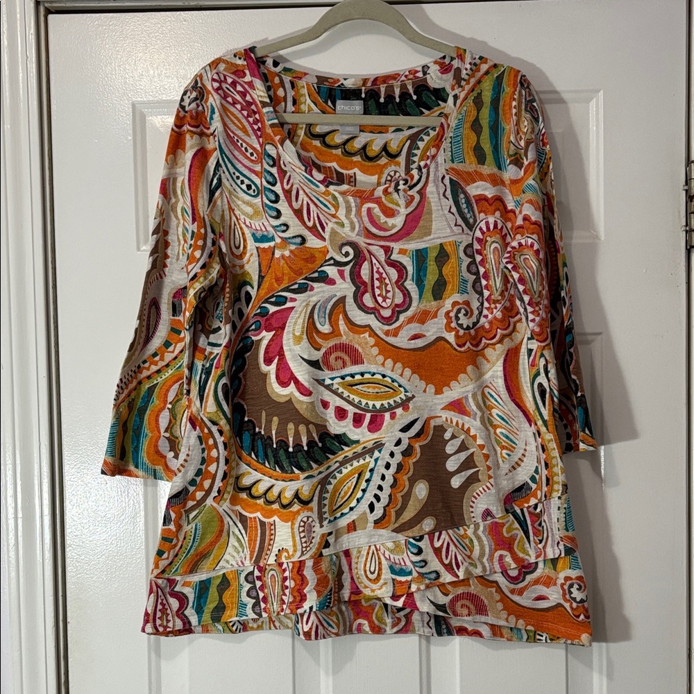 Chicos brand top Size 2/(Large)